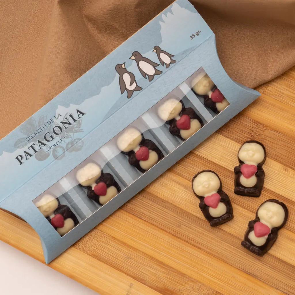 Caja 5 Pingüinitos de Chocolate – Souvenir Antártico Artesanal